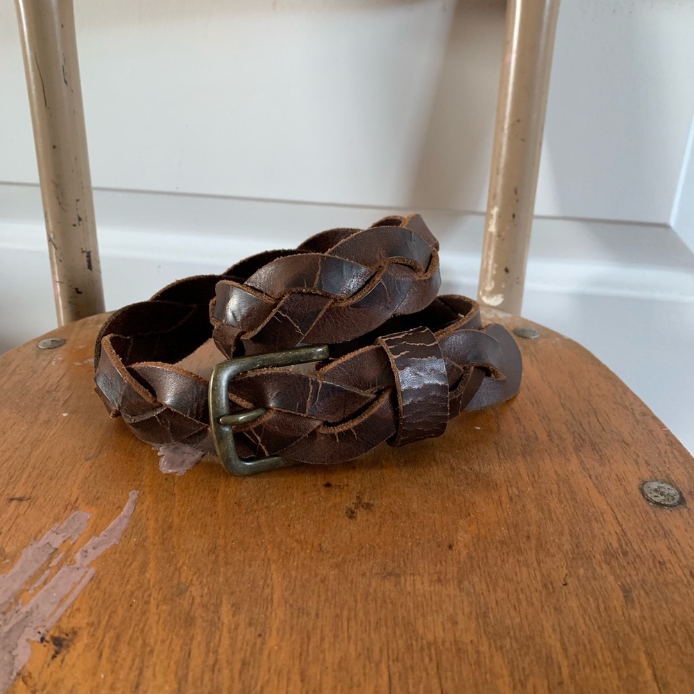 Free w/Boy Suit Buy. Crewcuts Leather belt Sz 8-10